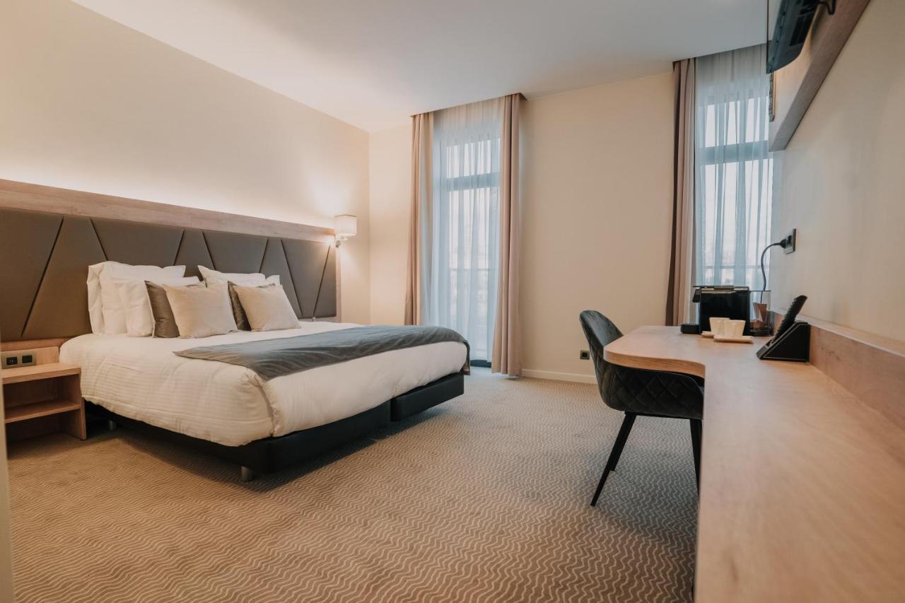 Hotel Concorde Saint-Gilles Bagian luar foto