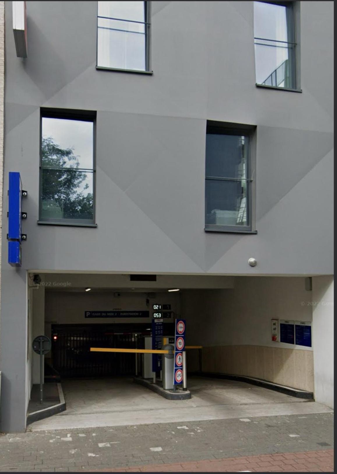 Hotel Concorde Saint-Gilles Bagian luar foto
